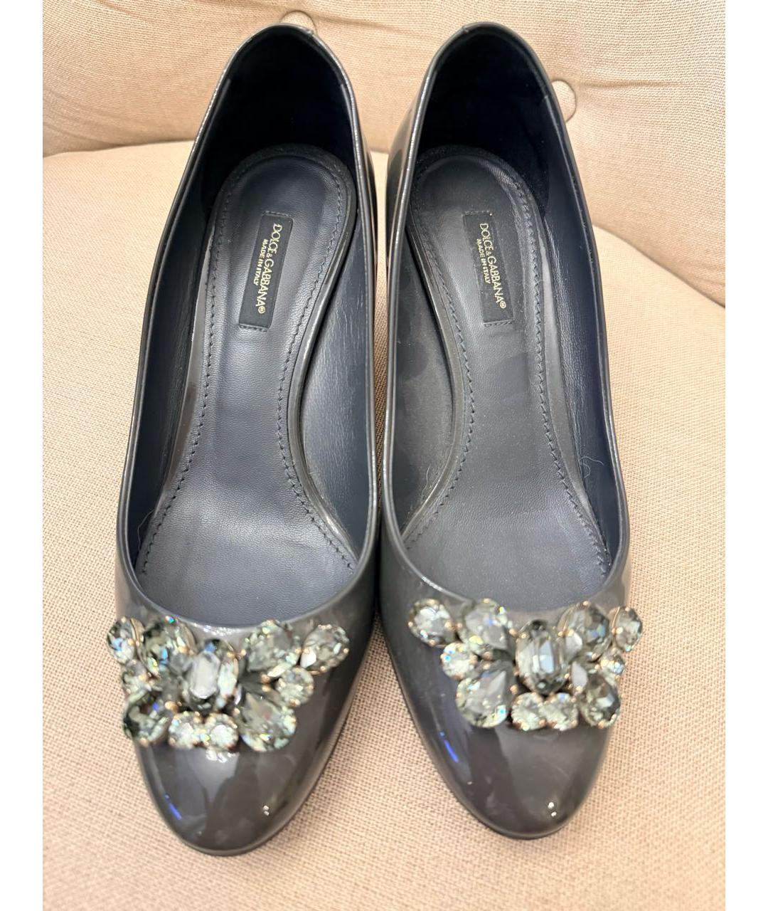 DOLCE&GABBANA Серые туфли из лакированной кожи, фото 2