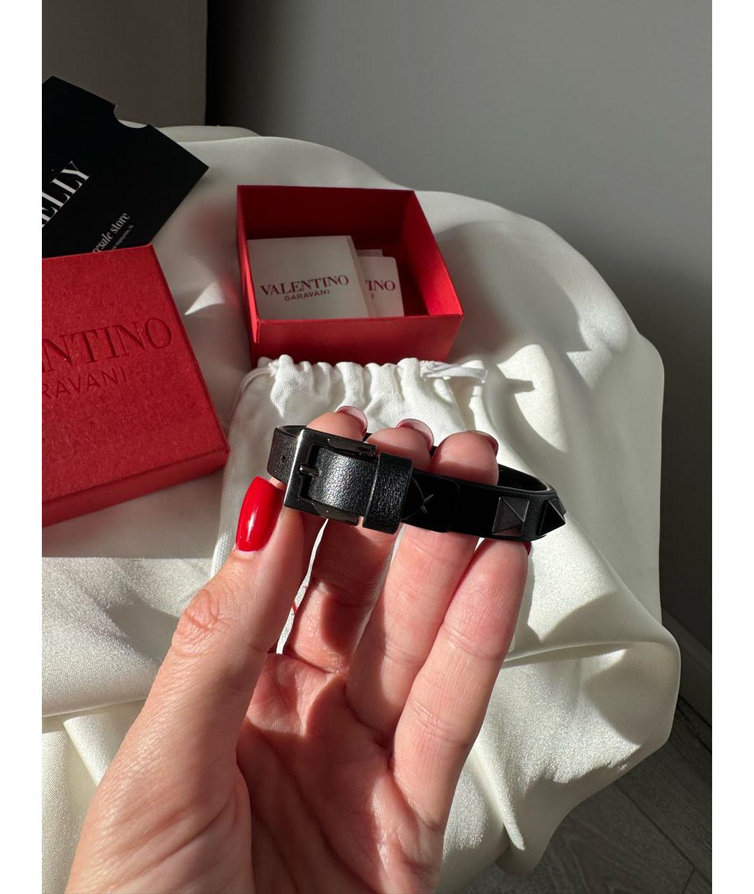 VALENTINO Черный кожаный браслет, фото 4