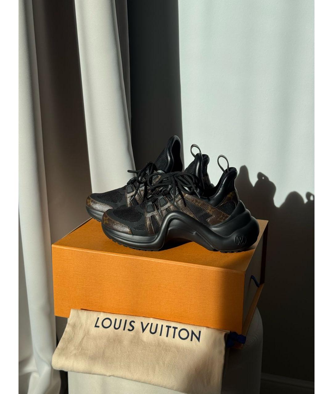 LOUIS VUITTON Черные кожаные кроссовки, фото 2