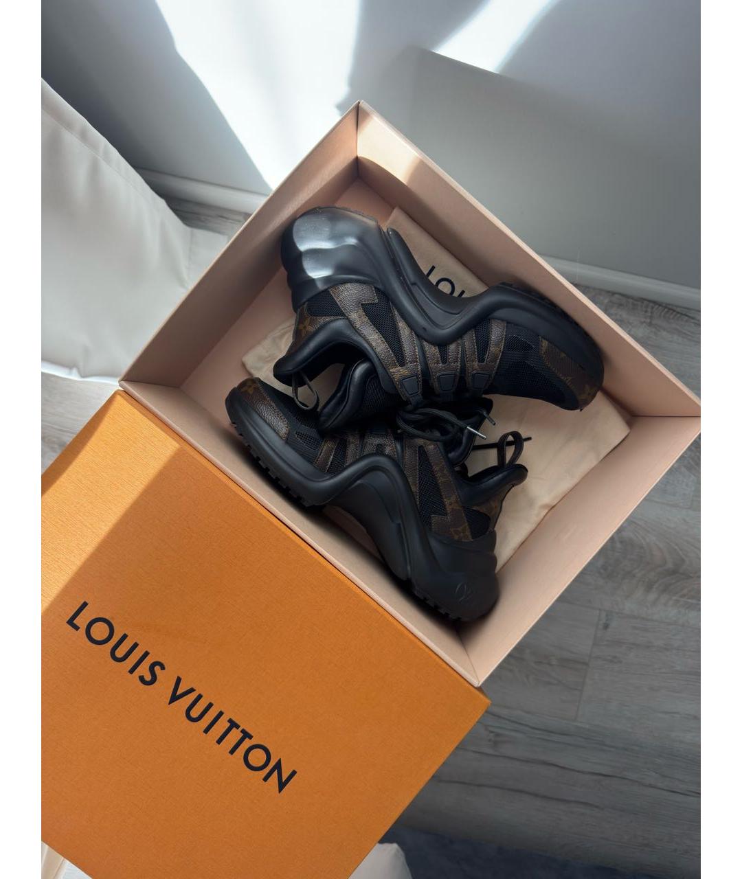 LOUIS VUITTON Черные кожаные кроссовки, фото 3