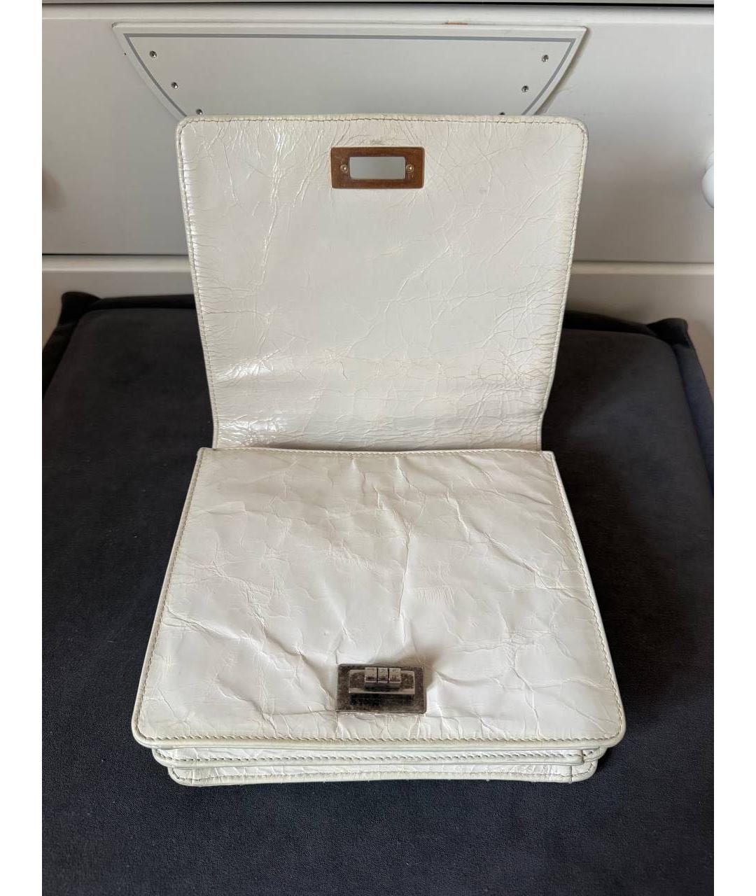 CHANEL Бежевая кожаная сумка с короткими ручками, фото 4