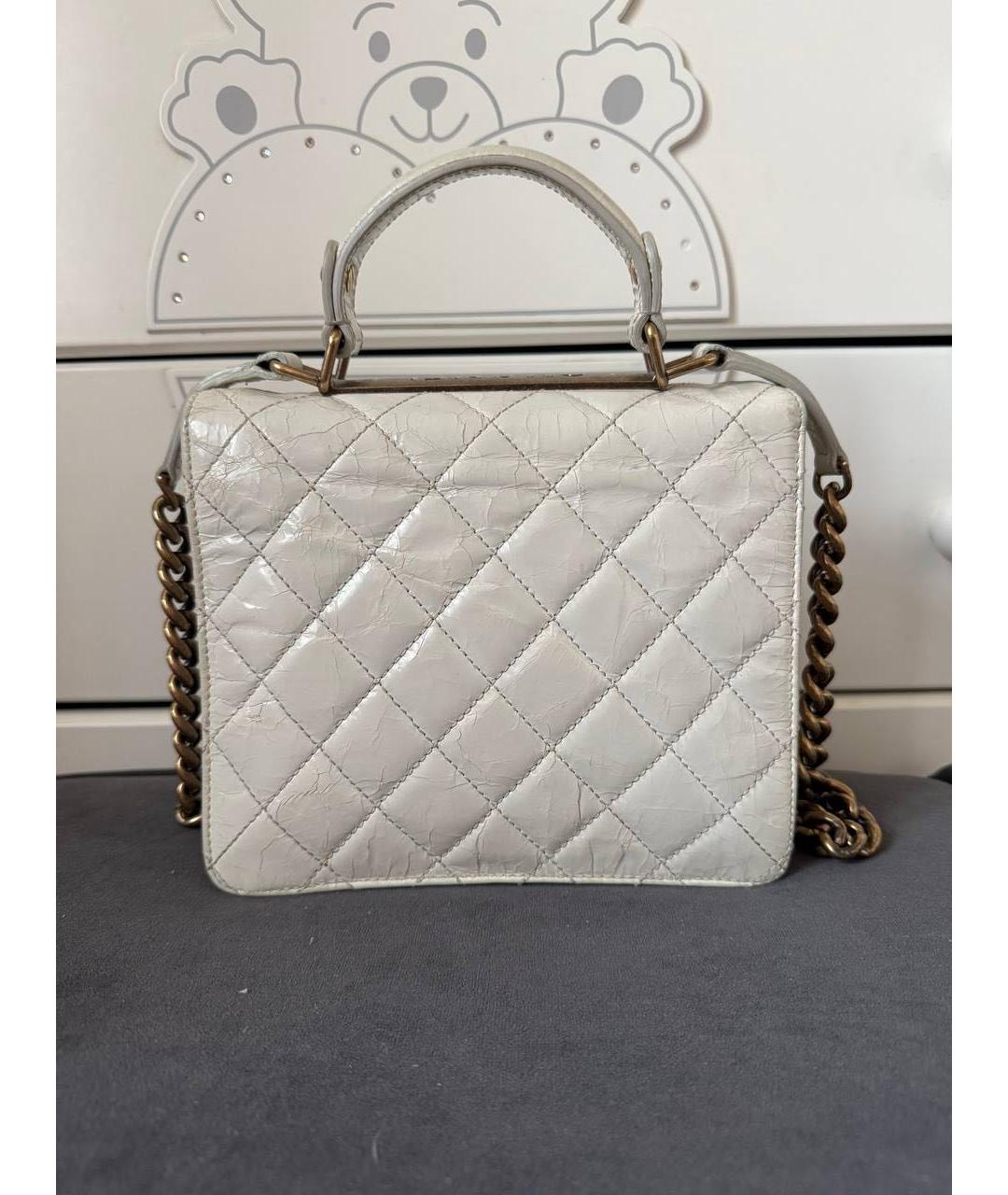 CHANEL Бежевая кожаная сумка с короткими ручками, фото 3