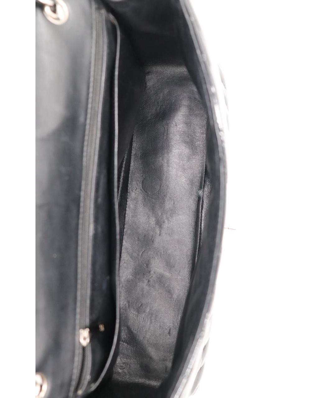 CHANEL Черная сумка через плечо из лакированной кожи, фото 8
