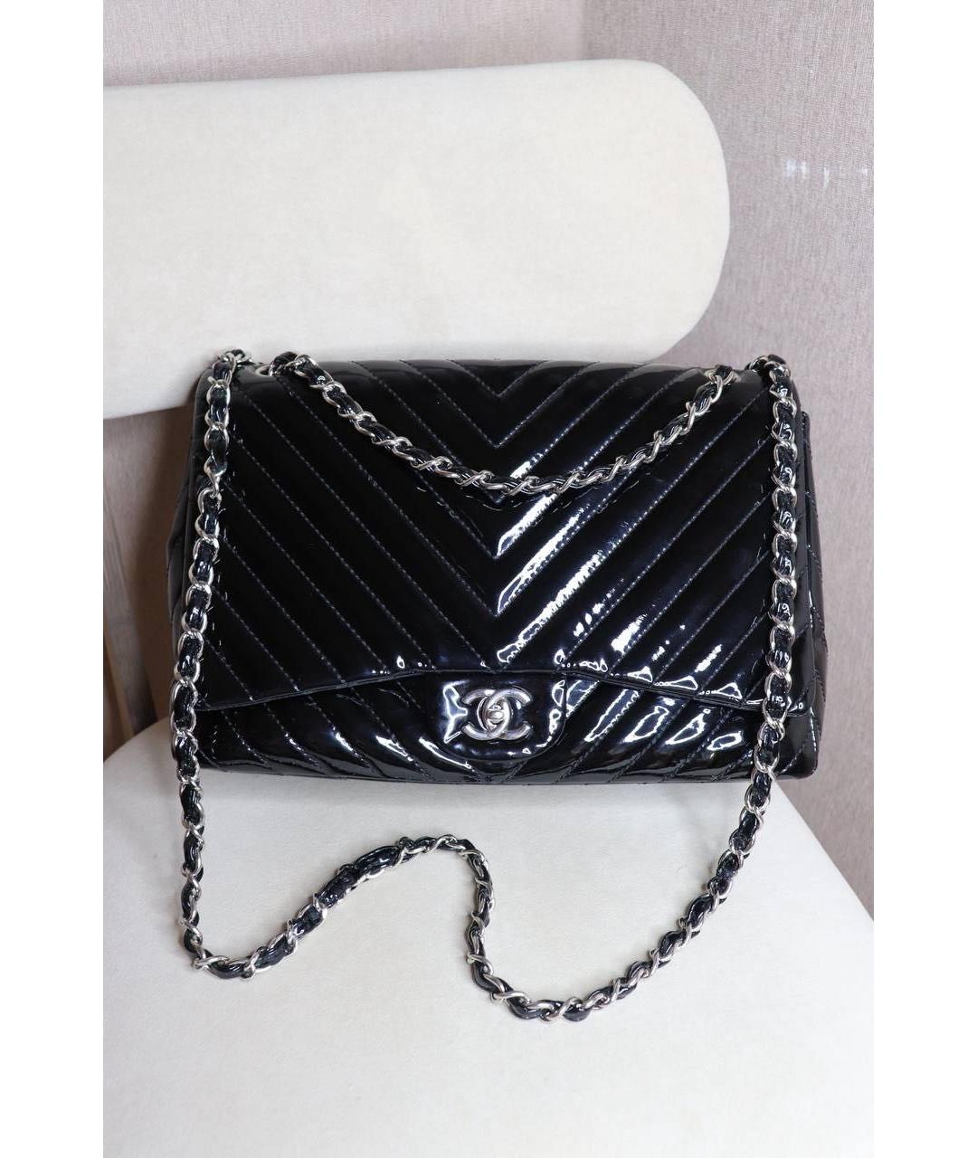 CHANEL Черная сумка через плечо из лакированной кожи, фото 9