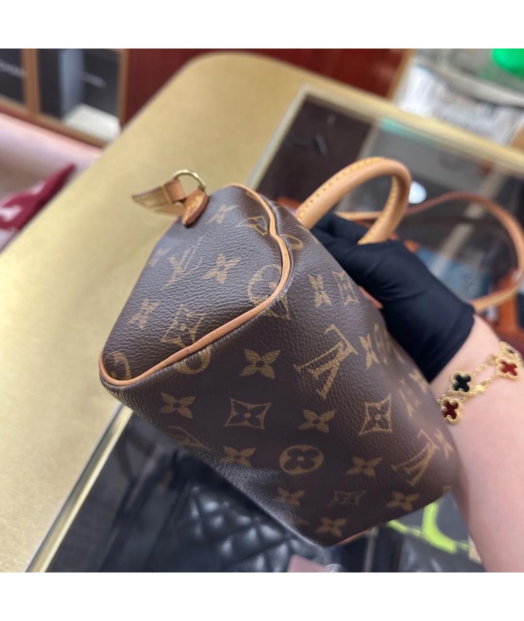 LOUIS VUITTON Коричневая сумка с короткими ручками, фото 3