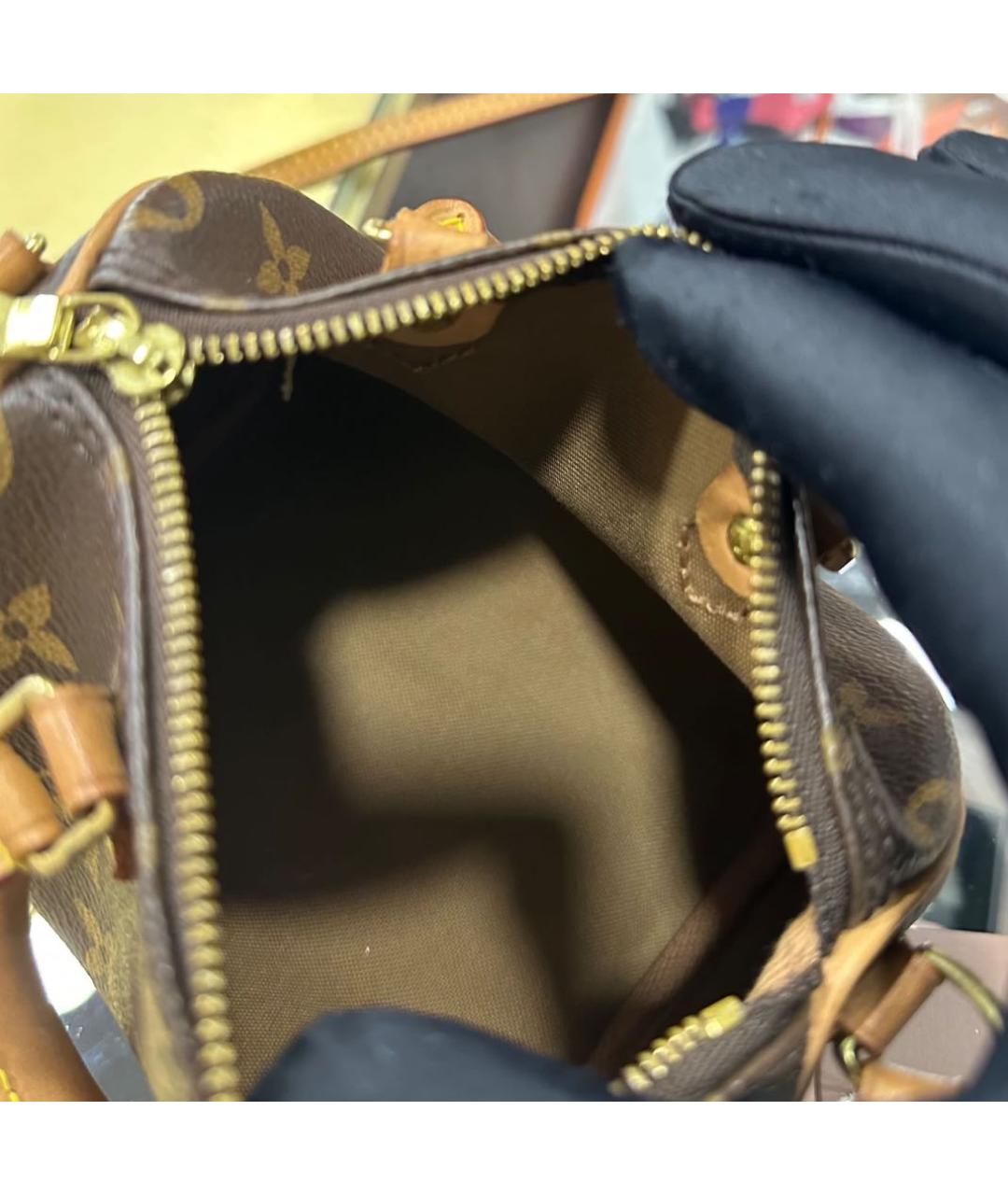 LOUIS VUITTON Коричневая сумка с короткими ручками, фото 4