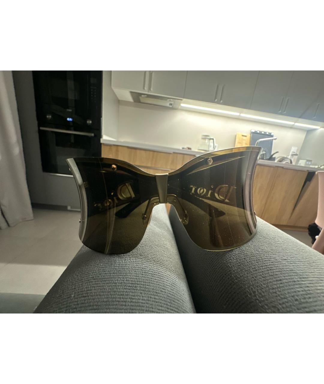 CHRISTIAN DIOR Коричневые пластиковые солнцезащитные очки, фото 9