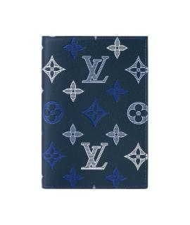 LOUIS VUITTON Обложка/футляр