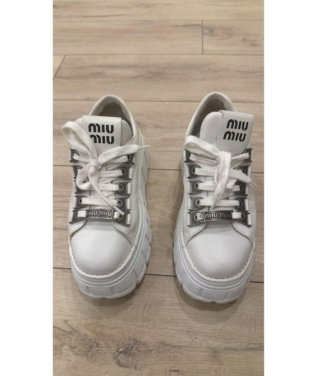 MIU MIU Белые кожаные кроссовки, фото 2