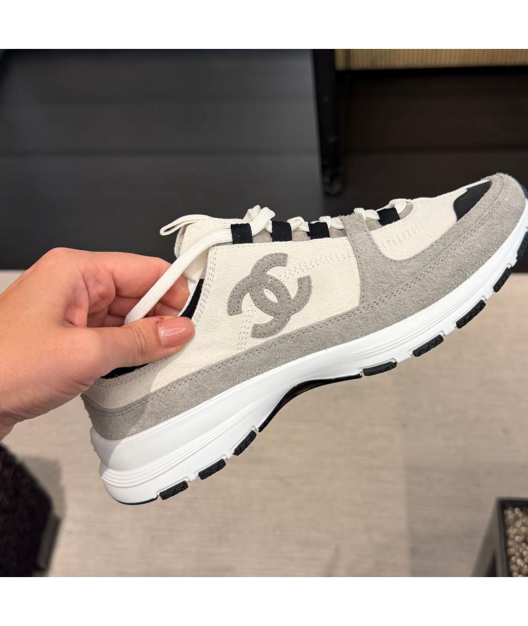 CHANEL Серые замшевые кроссовки, фото 2