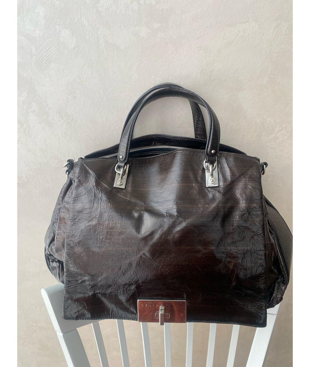 CELINE Коричневая сумка с короткими ручками из лакированной кожи, фото 8