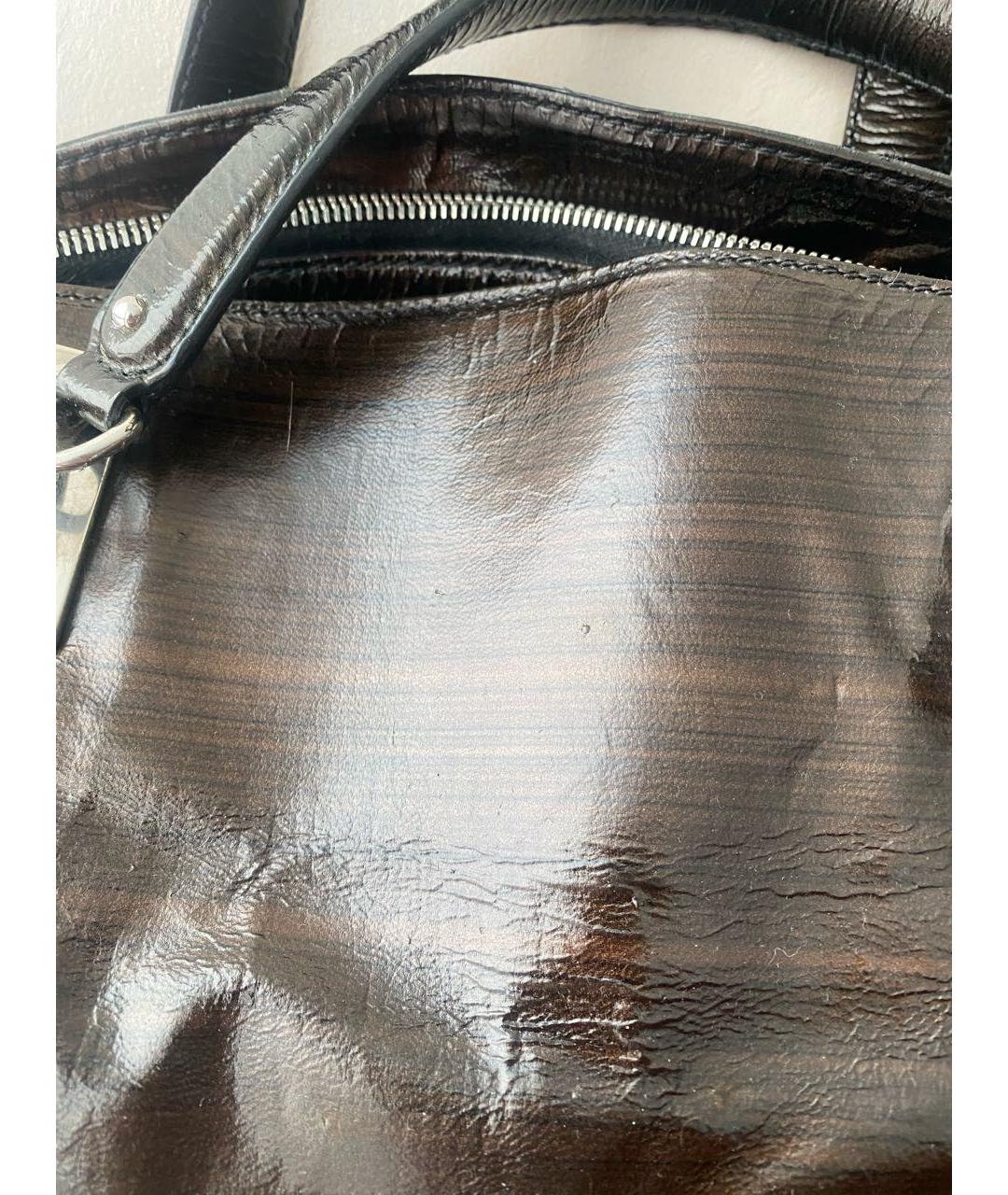 CELINE Коричневая сумка с короткими ручками из лакированной кожи, фото 7