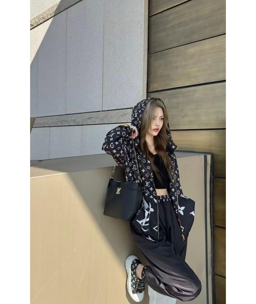 LOUIS VUITTON Черная кожаная сумка через плечо, фото 6