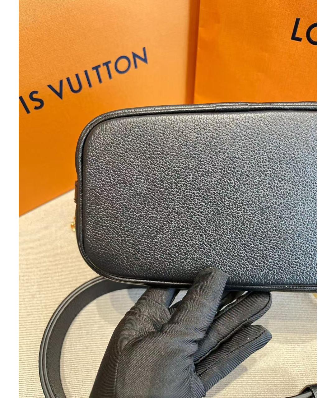 LOUIS VUITTON Черная кожаная сумка через плечо, фото 3