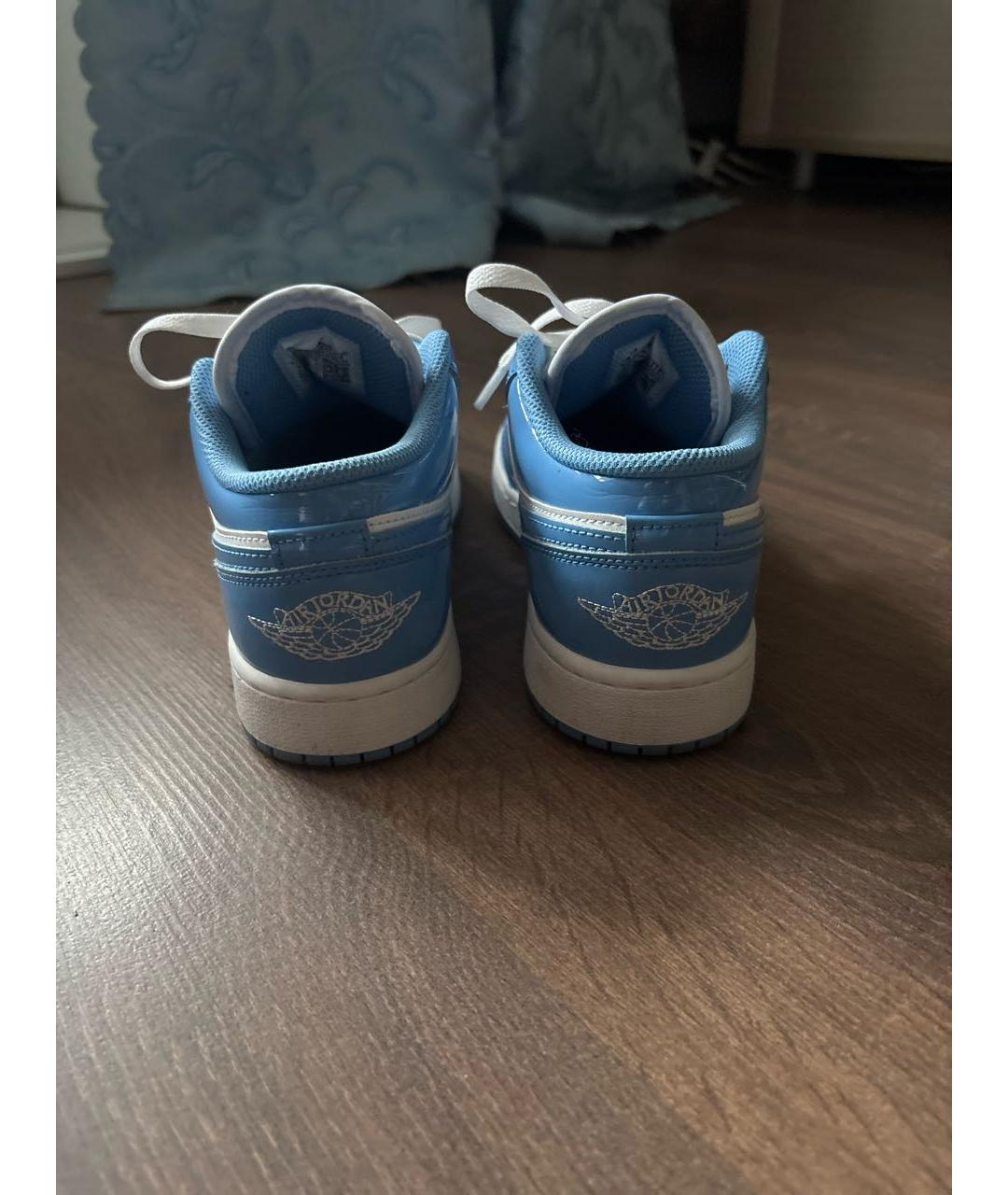 NIKE Голубые кроссовки из лакированной кожи, фото 4