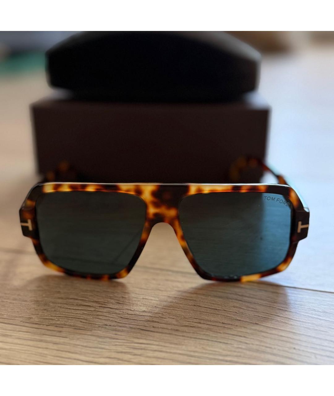 TOM FORD Коричневые пластиковые солнцезащитные очки, фото 2