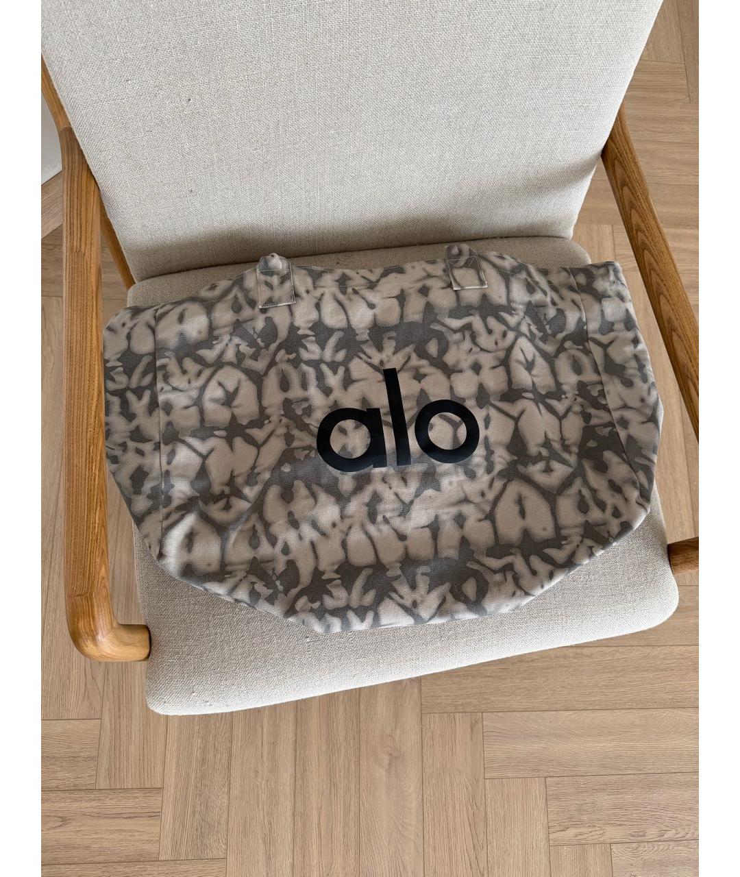 ALO YOGA Серая тканевая дорожная/спортивная сумка, фото 2