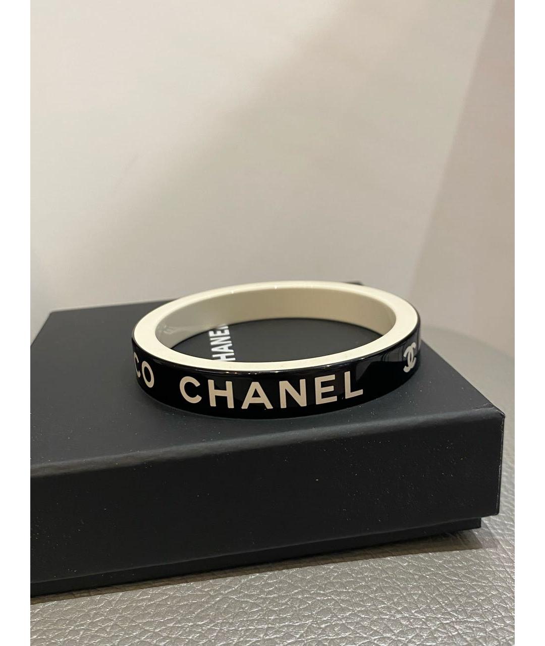 CHANEL Черный пластиковый браслет, фото 2