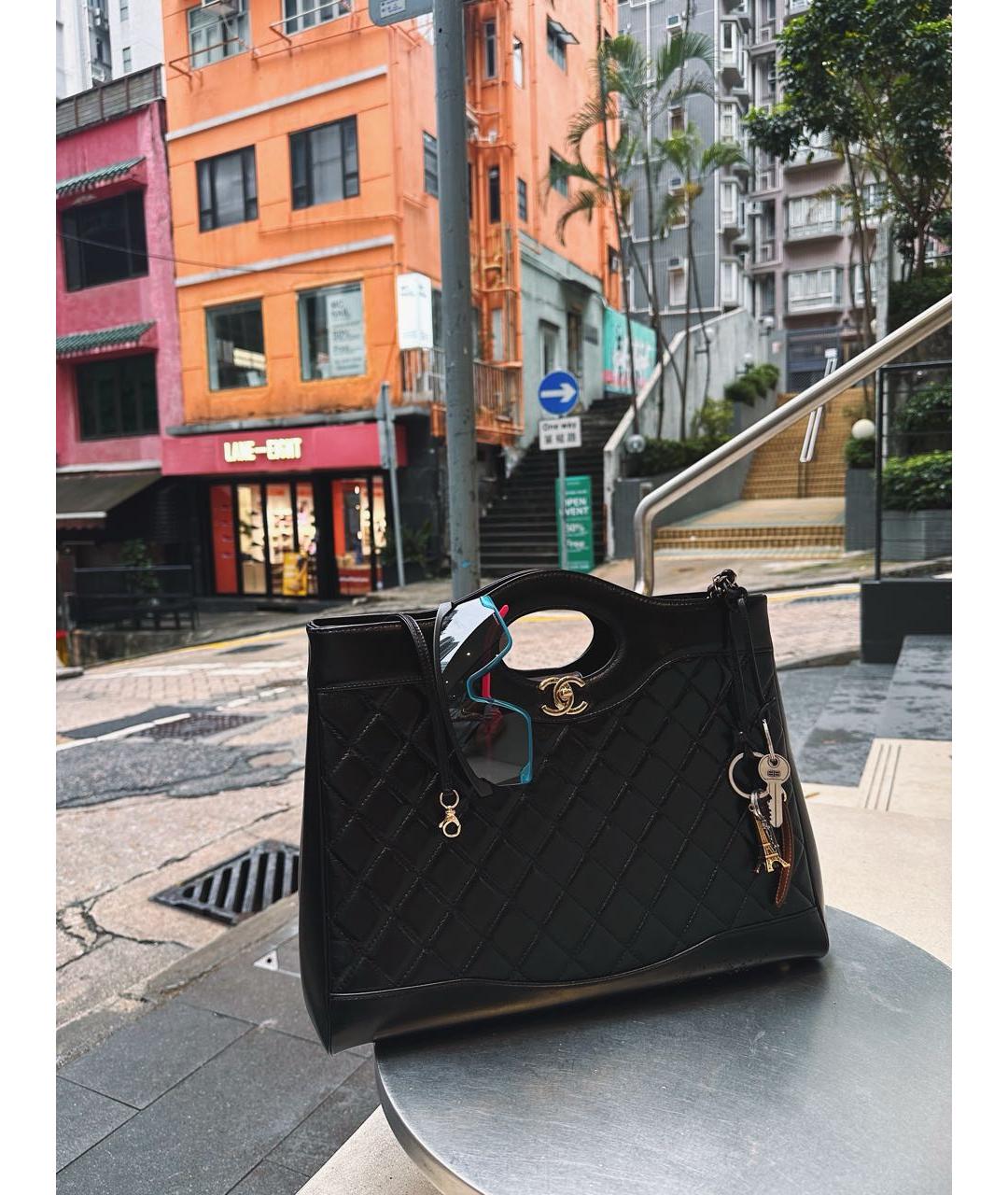 CHANEL Черная кожаная сумка через плечо, фото 4