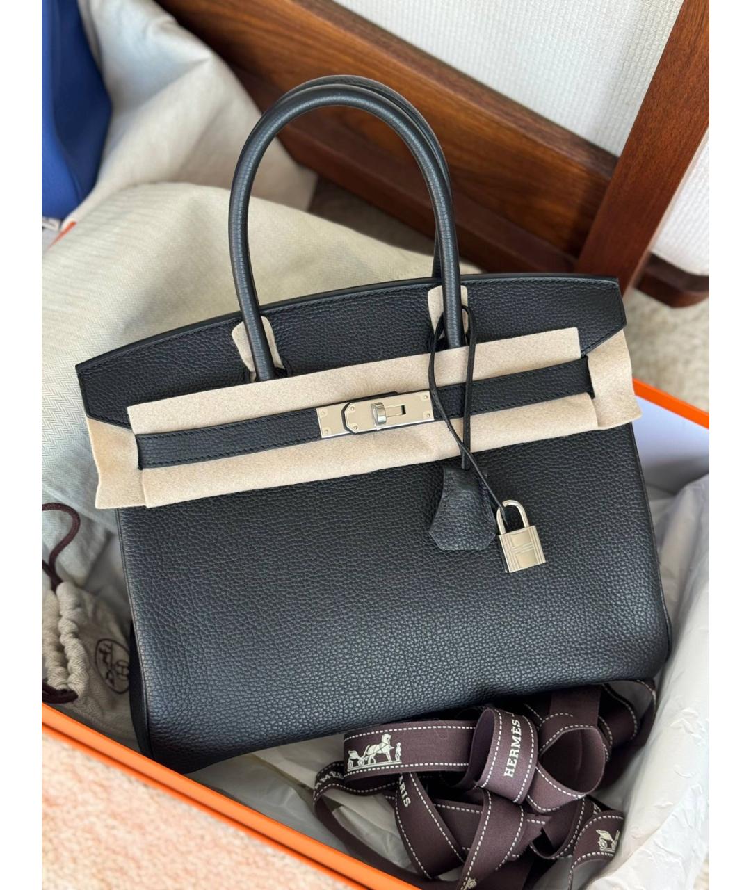 HERMES Черная кожаная сумка с короткими ручками, фото 2