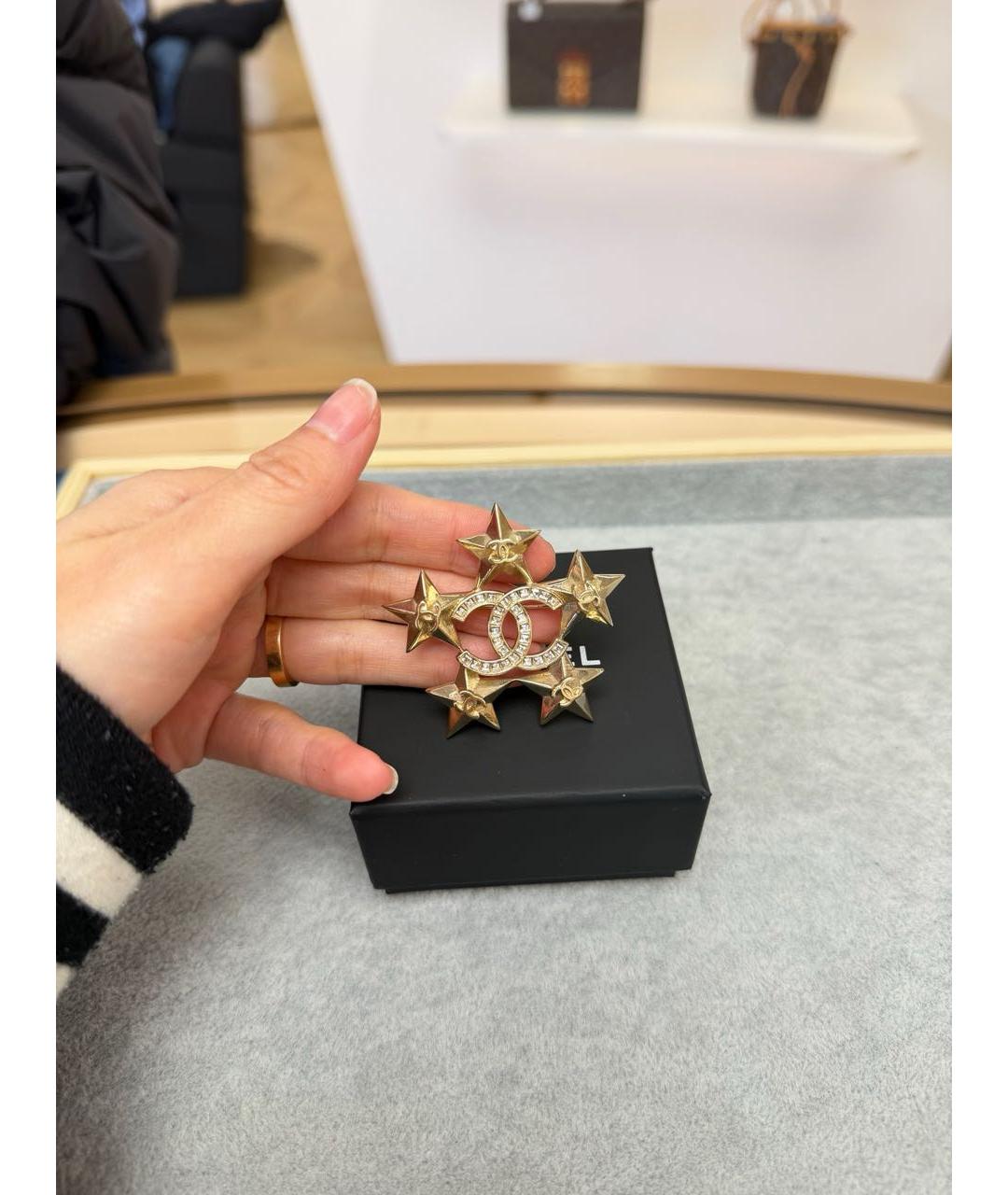 CHANEL Золотая булавка / брошь, фото 2