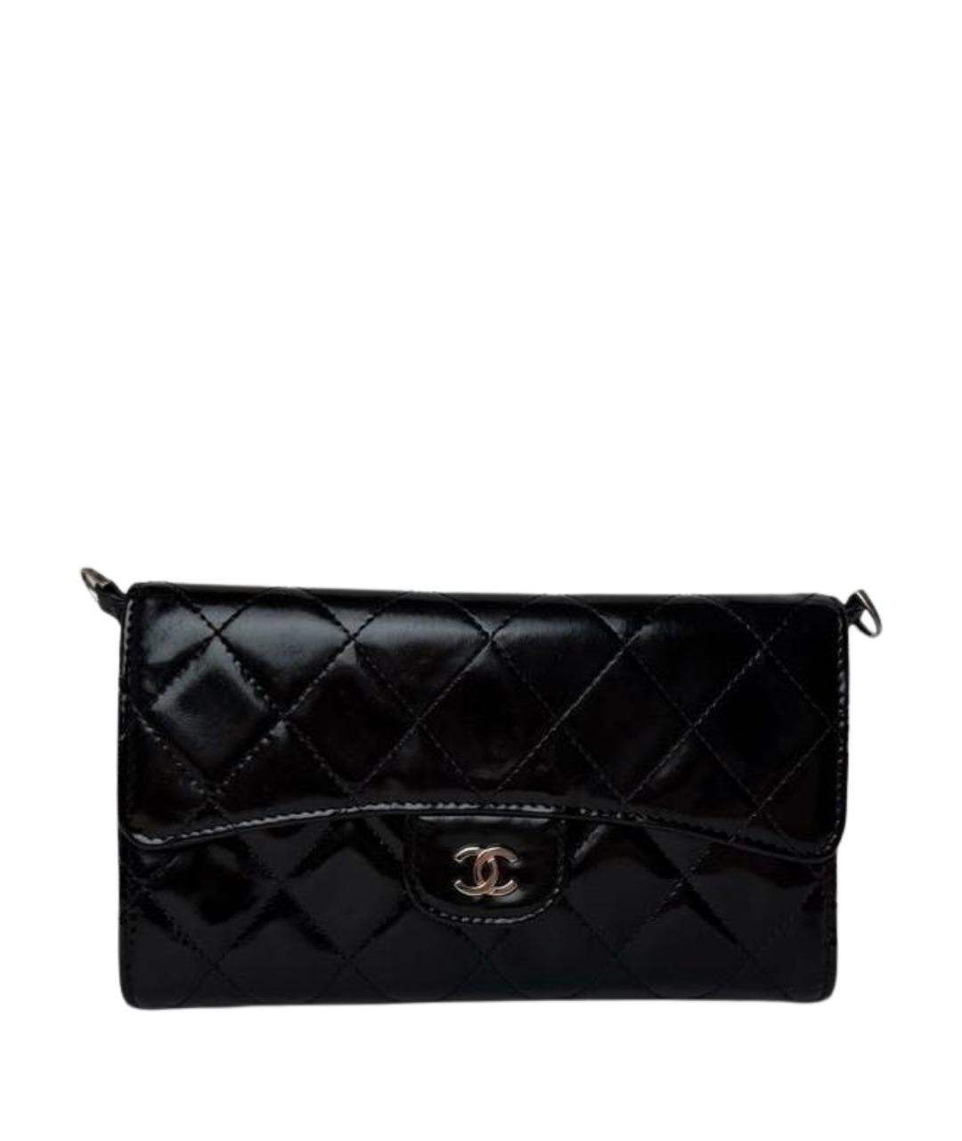 CHANEL Черный кошелек из лакированной кожи, фото 1