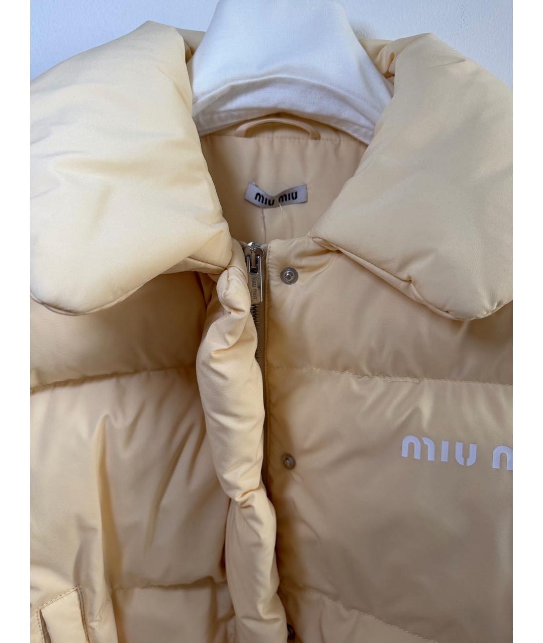 MIU MIU Желтый полиэстеровый пуховик, фото 4