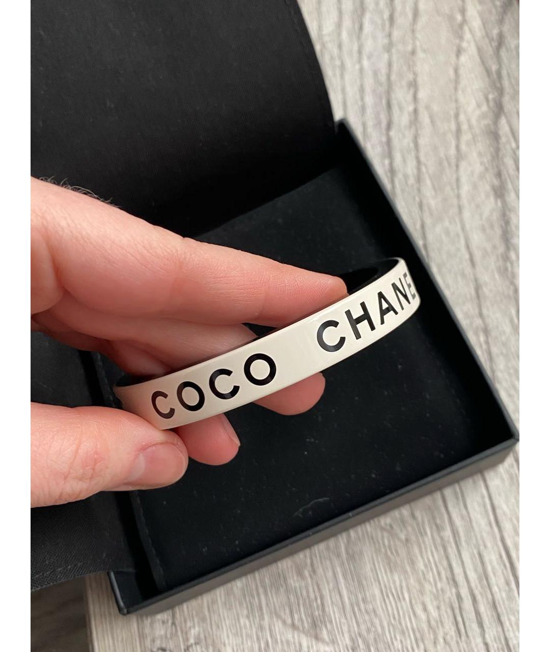 CHANEL Белый пластиковый браслет, фото 4