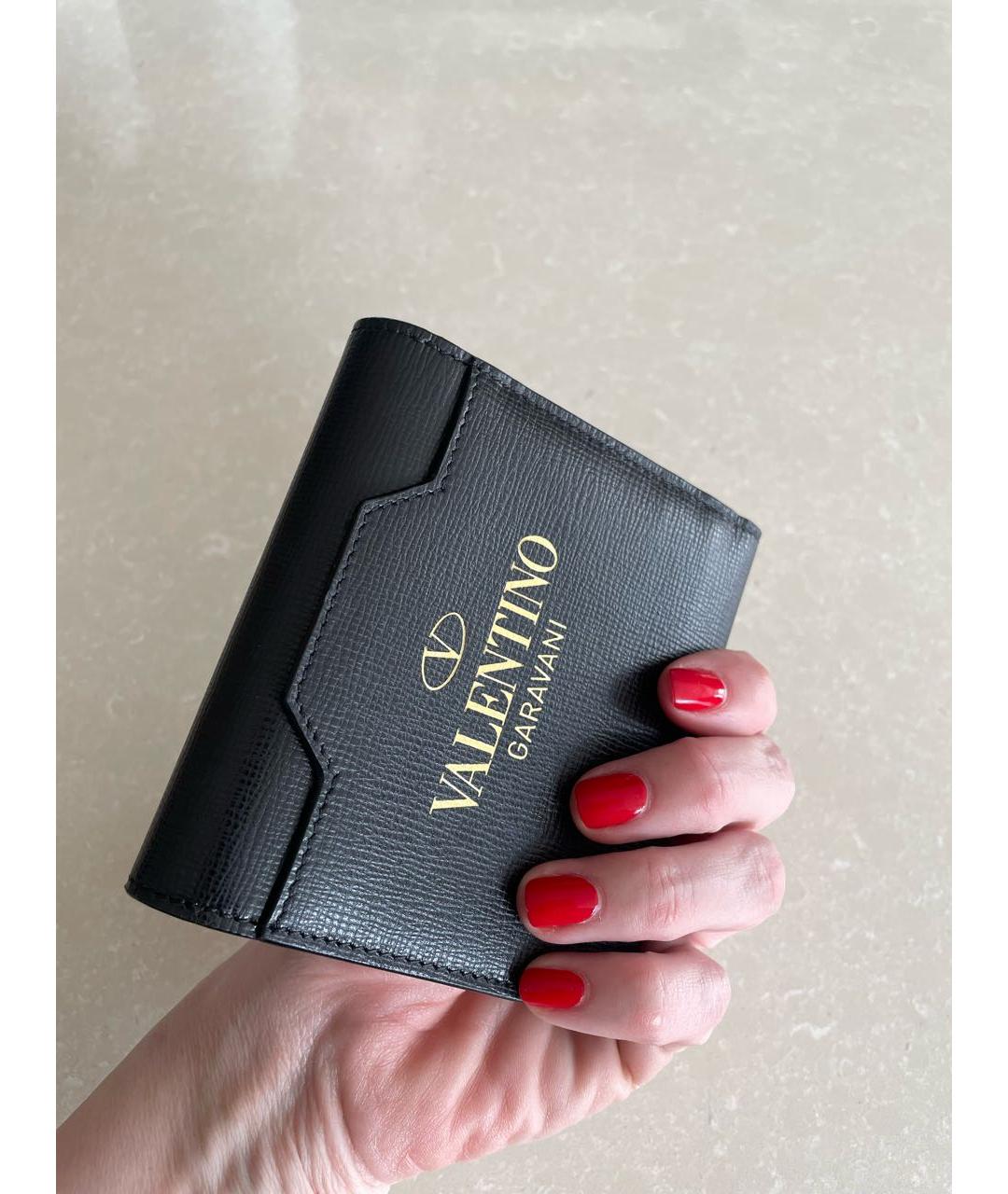 VALENTINO Черный кожаный кошелек, фото 3