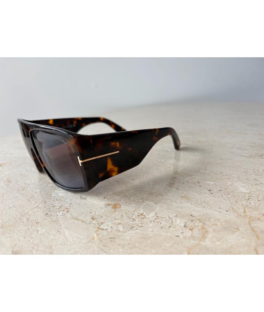 TOM FORD Коричневые пластиковые солнцезащитные очки, фото 2