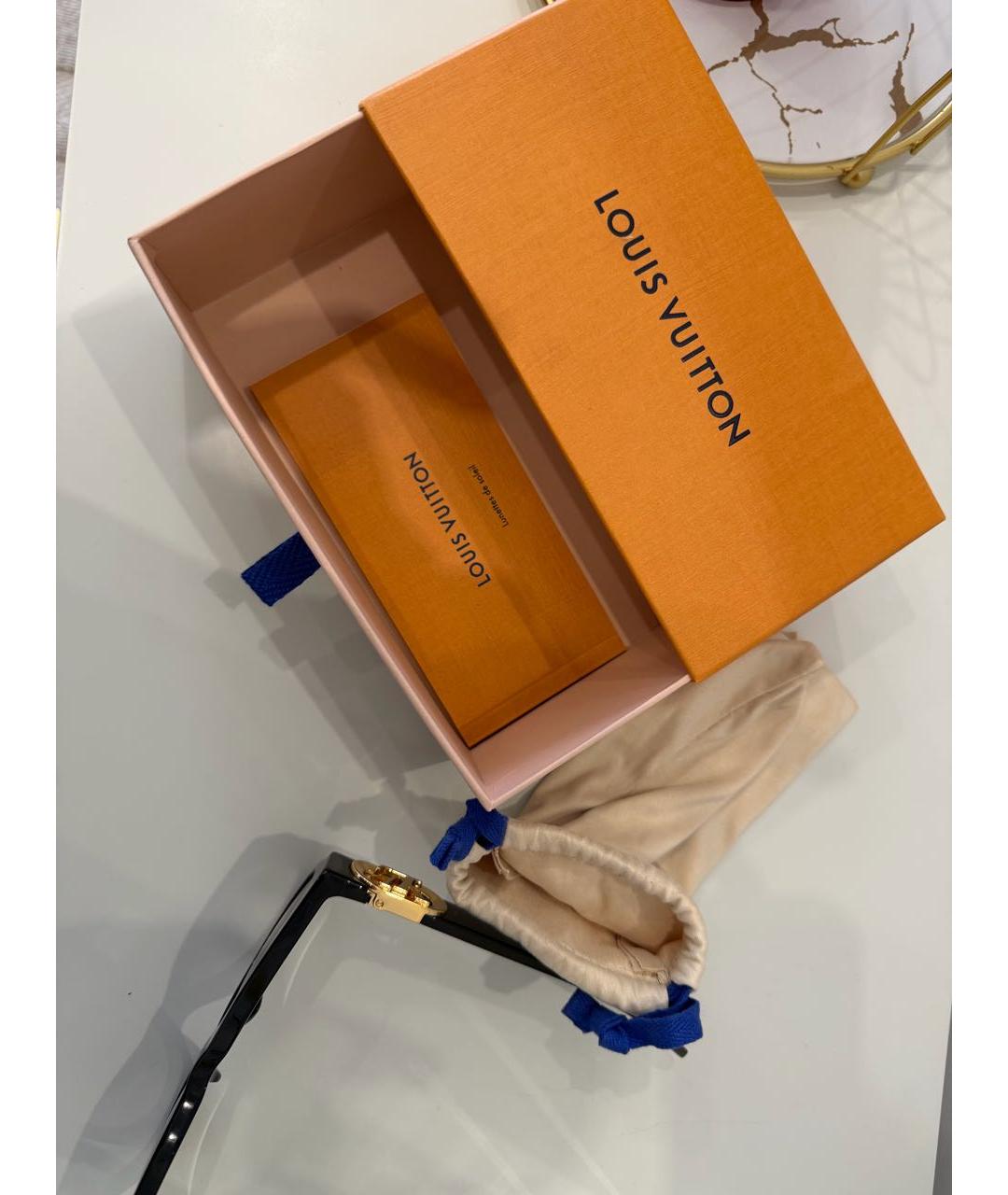 LOUIS VUITTON Черные пластиковые солнцезащитные очки, фото 7