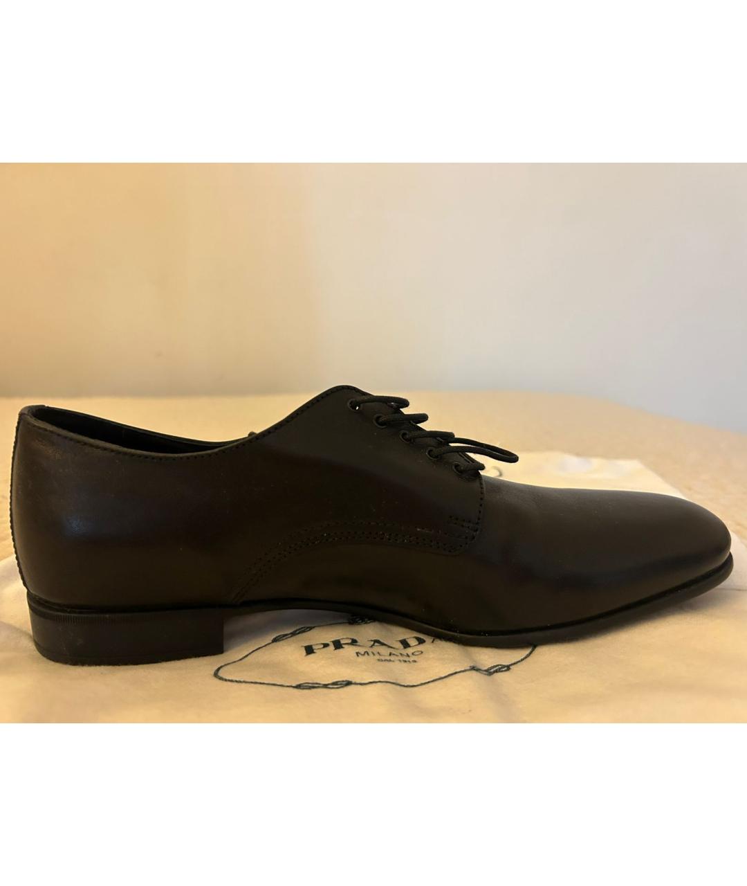 PRADA Черные кожаные низкие ботинки, фото 2