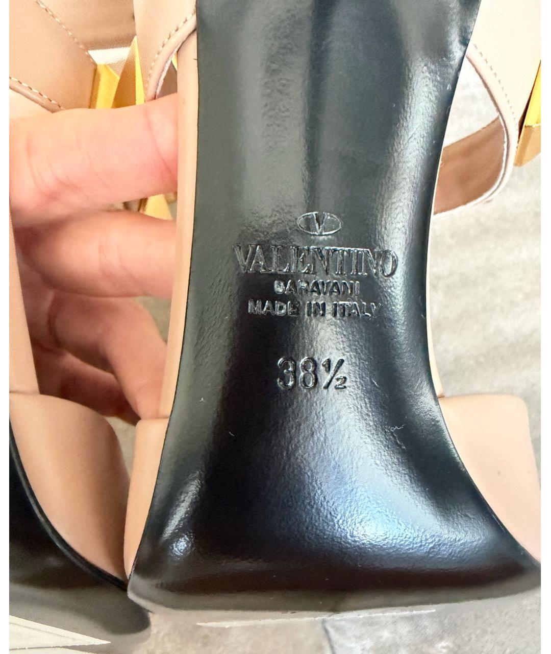 VALENTINO Бежевые кожаные босоножки, фото 8