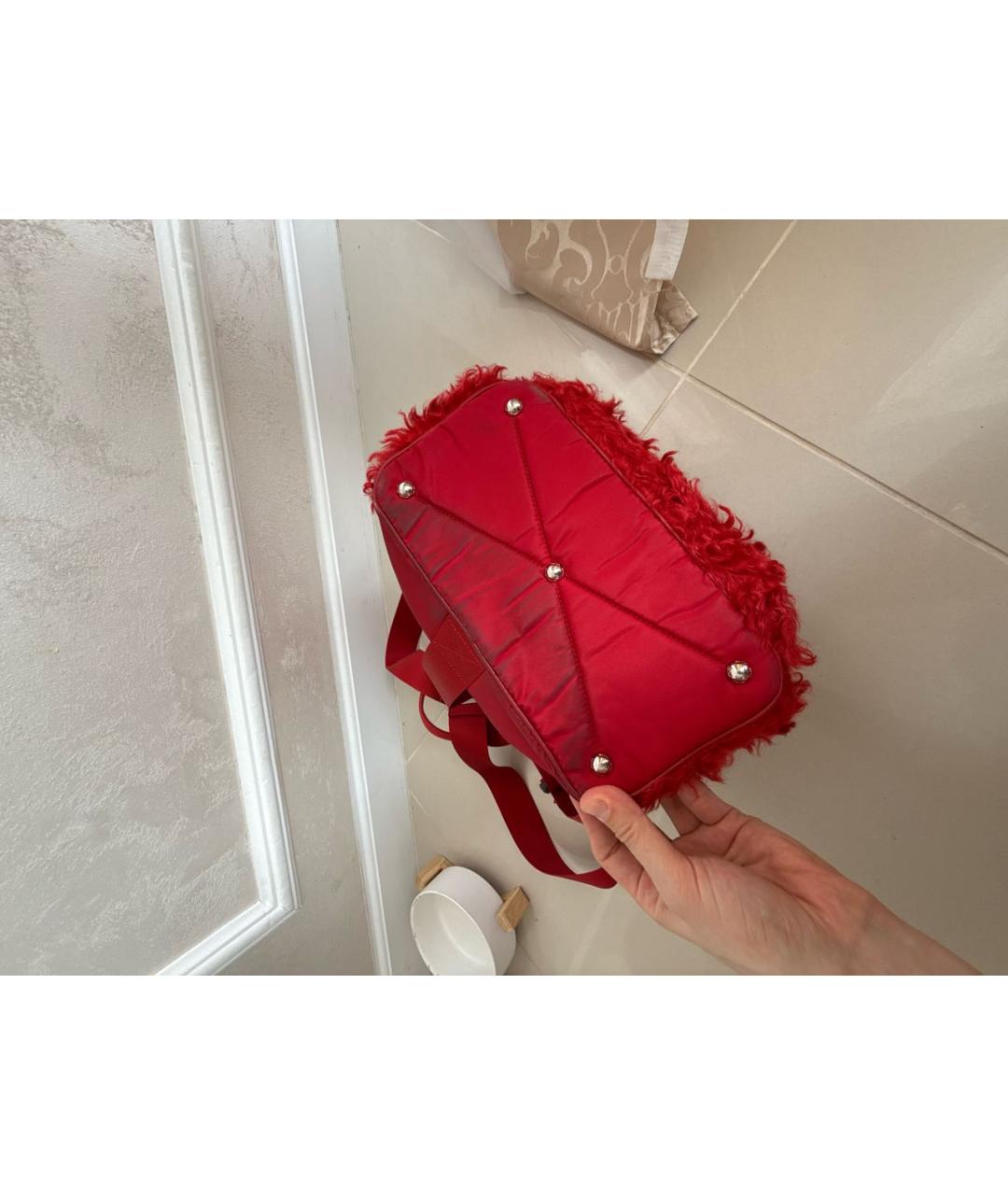 MIU MIU Красный меховой рюкзак, фото 6