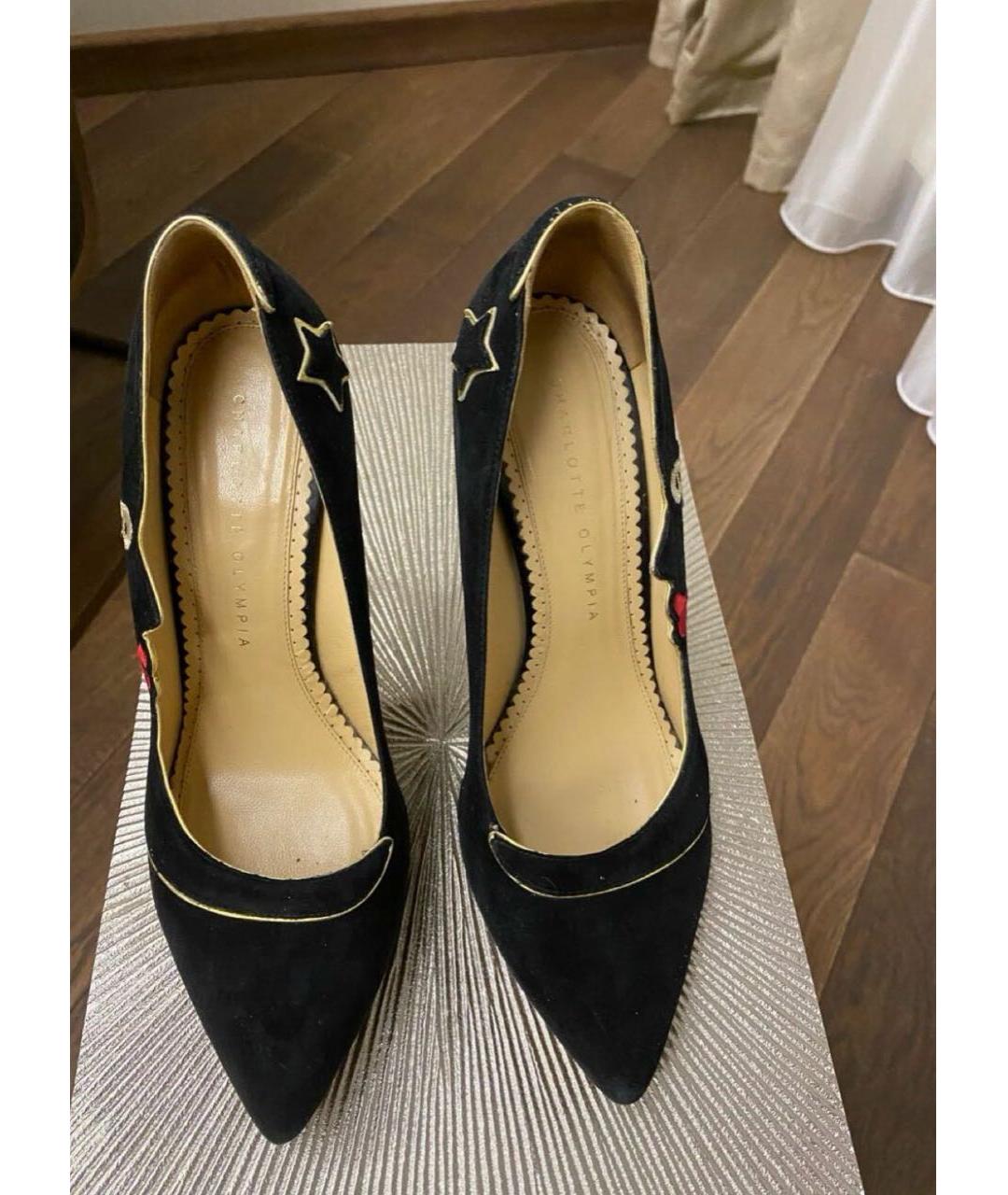CHARLOTTE OLYMPIA Черные замшевые туфли, фото 2