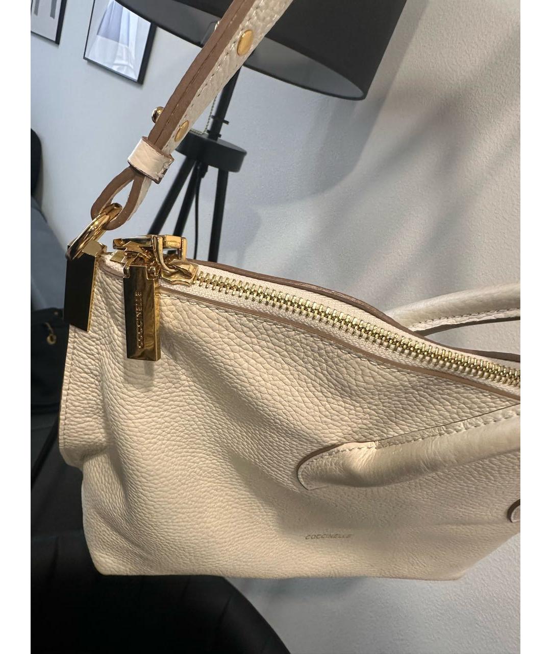 COCCINELLE Белая кожаная сумка тоут, фото 4
