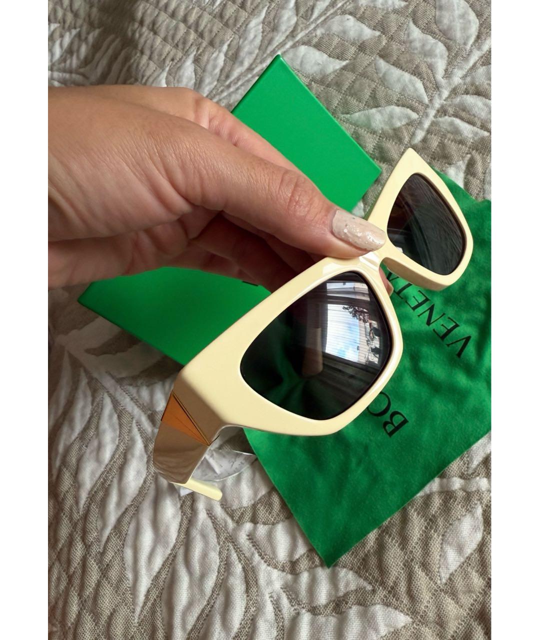 BOTTEGA VENETA Белые пластиковые солнцезащитные очки, фото 3