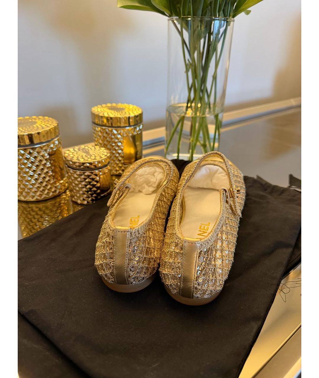 CHANEL Золотые балетки, фото 5