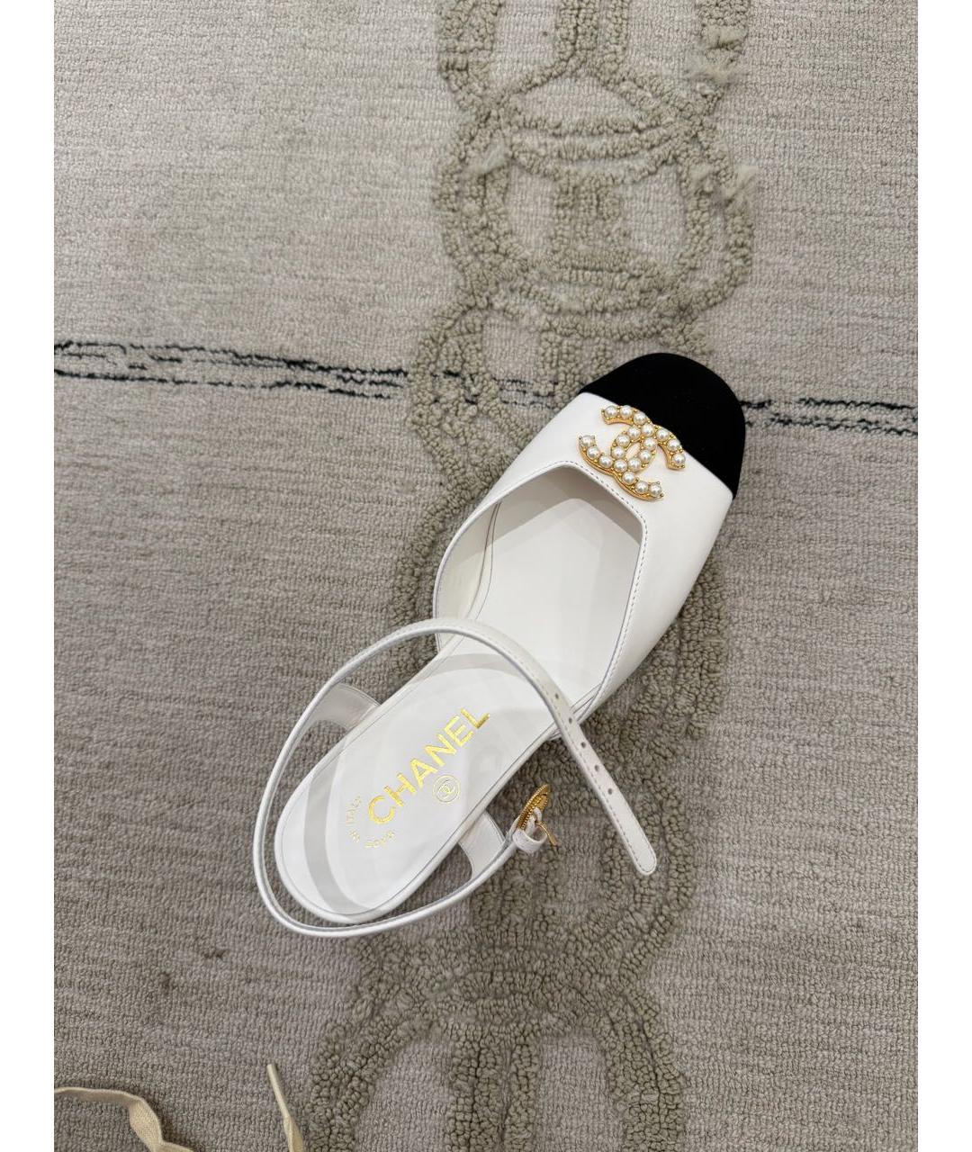 CHANEL Белые кожаные балетки, фото 3