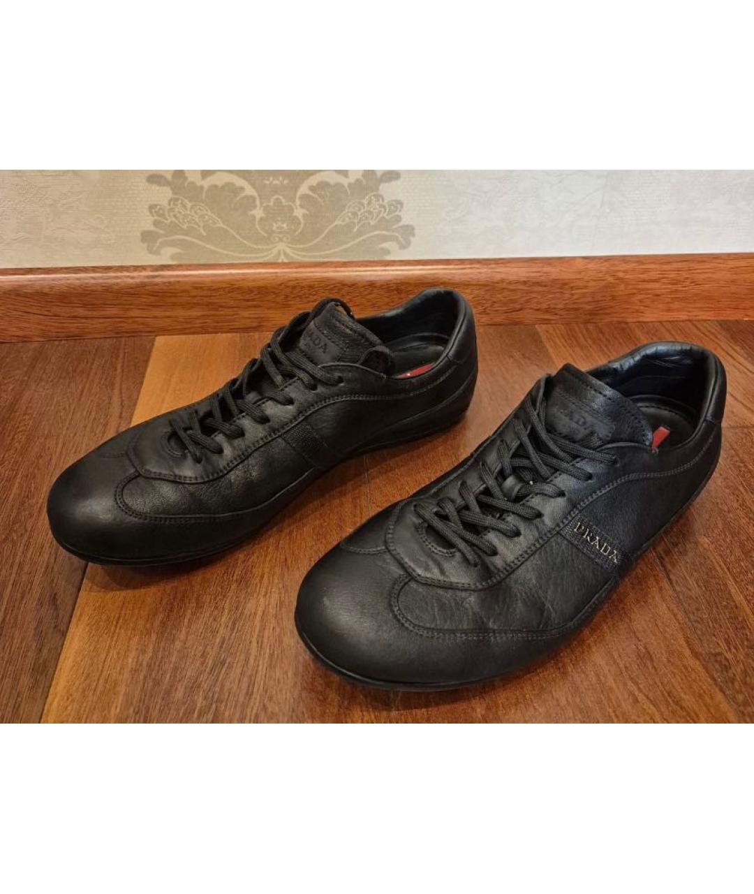 PRADA Черные кожаные низкие кроссовки / кеды, фото 2
