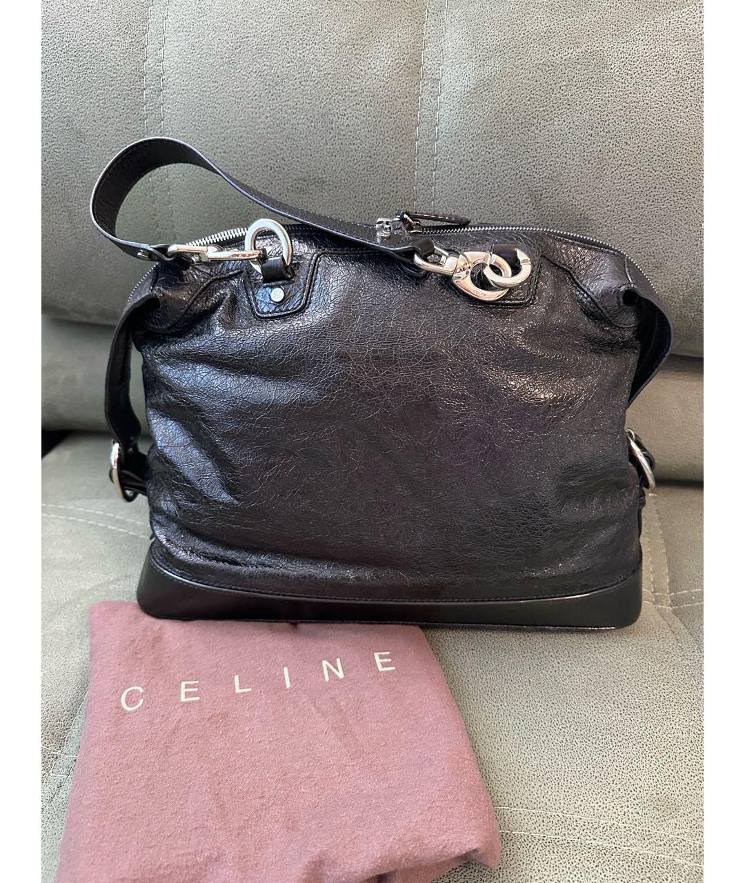 CELINE Черная сумка с короткими ручками из лакированной кожи, фото 3