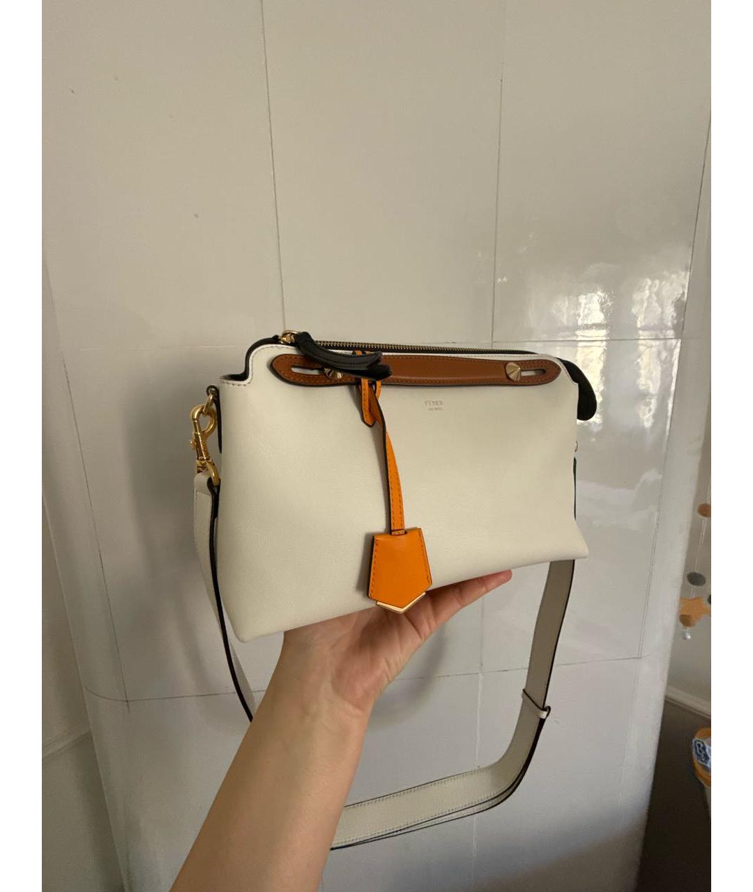 FENDI Белая кожаная сумка через плечо, фото 2