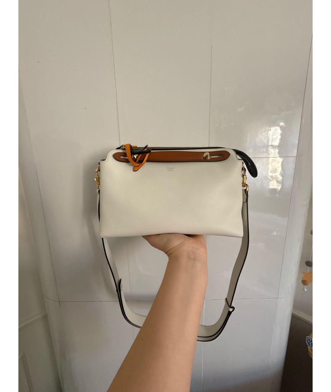 FENDI Белая кожаная сумка через плечо, фото 9