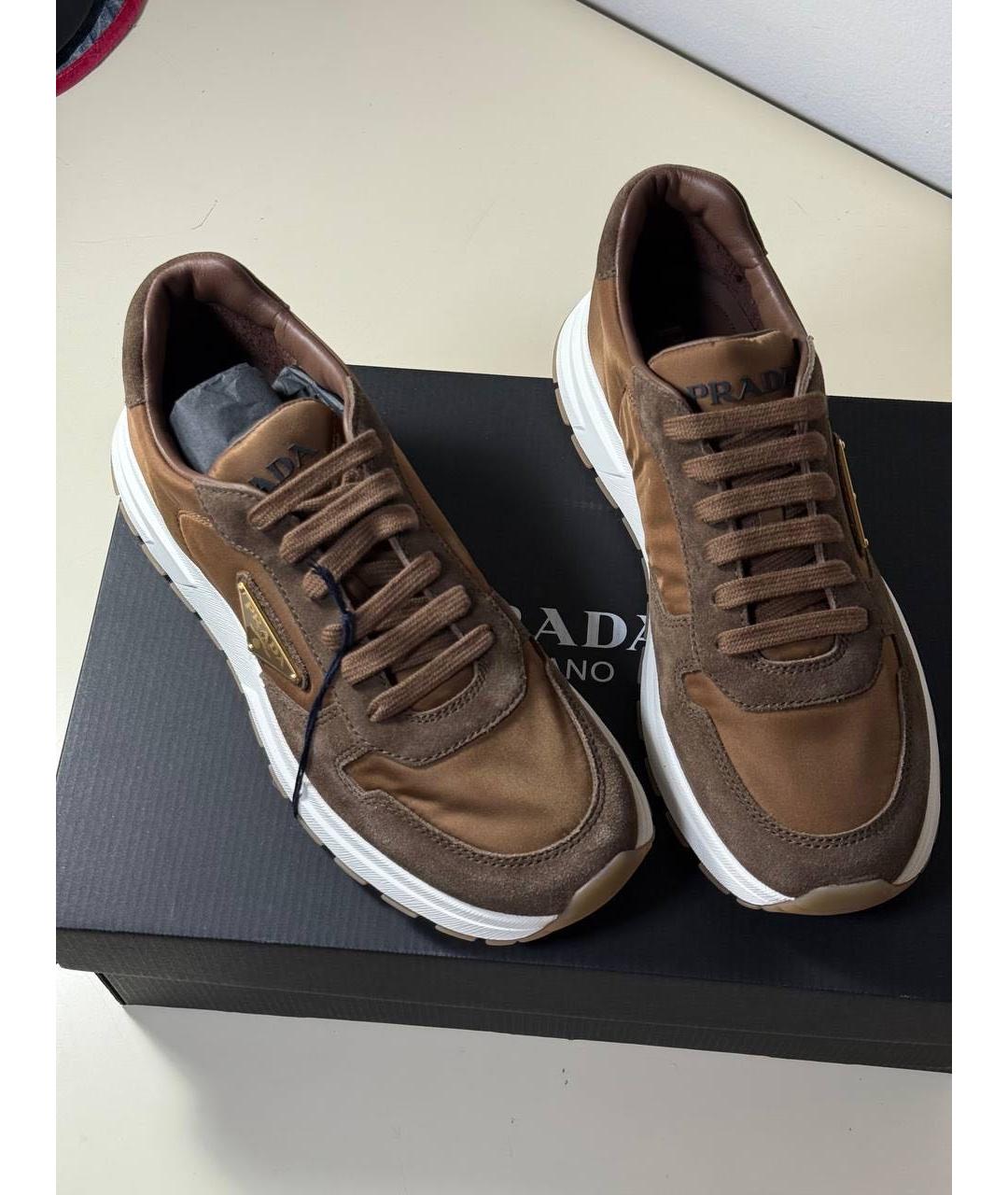 PRADA Коричневые синтетические кроссовки, фото 2