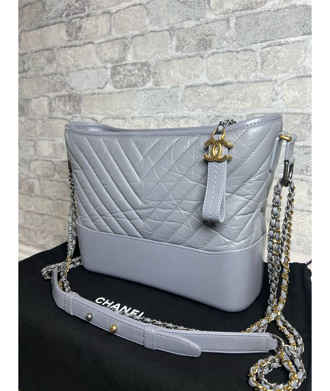 CHANEL Серая кожаная сумка через плечо, фото 2