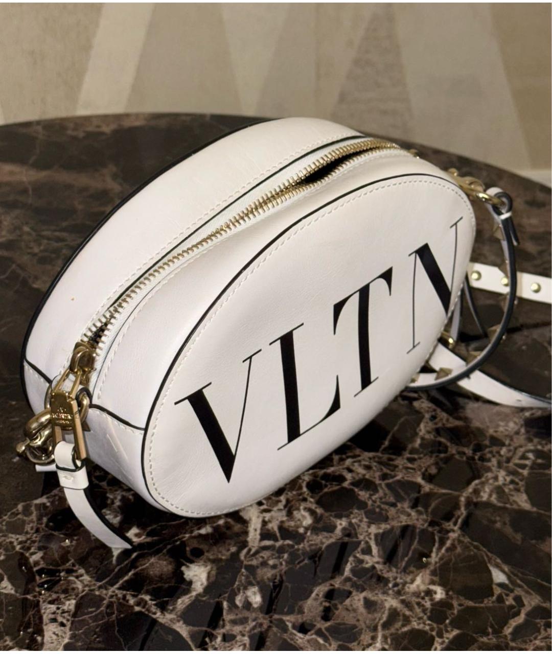 VALENTINO Белая кожаная сумка через плечо, фото 2