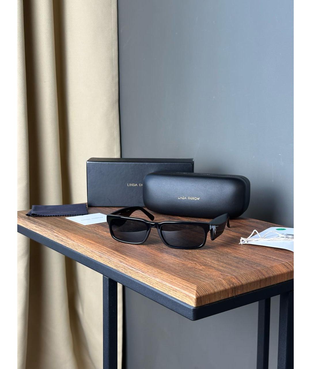 LINDA FARROW Черные пластиковые солнцезащитные очки, фото 2