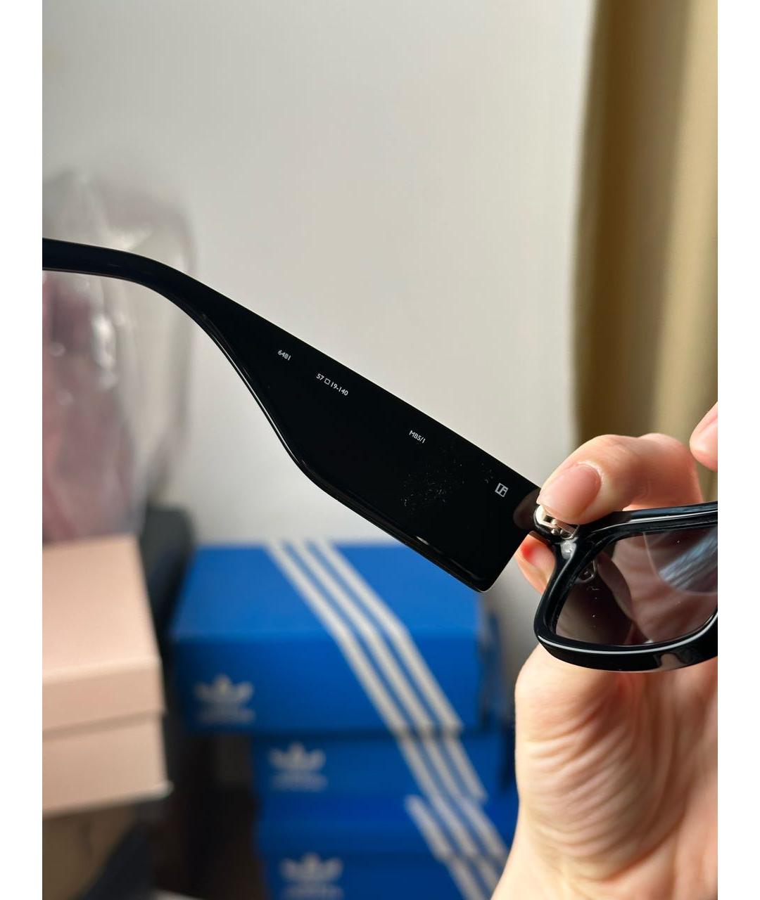 LINDA FARROW Черные пластиковые солнцезащитные очки, фото 5