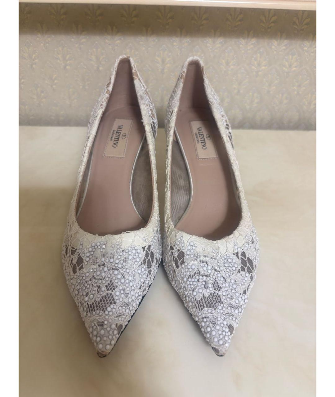 VALENTINO Белые текстильные свадебные туфли на низком каблуке, фото 2