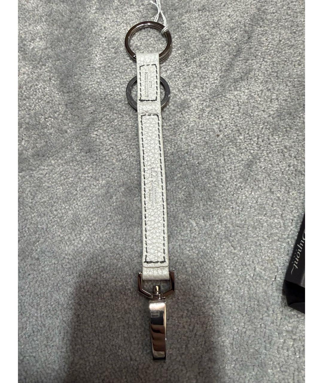 DUPONT Белый брелок, фото 2